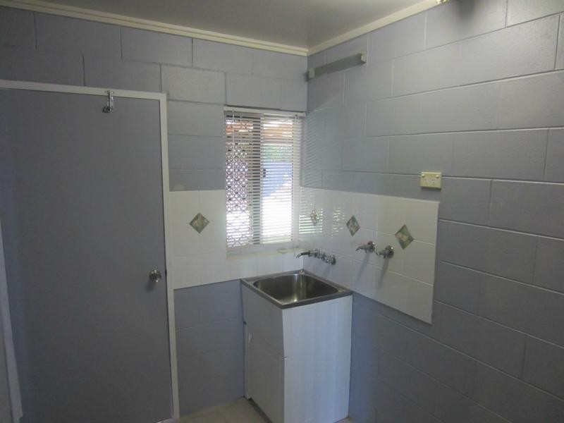 1 Esplanade, Flying Fish Point QLD 4860