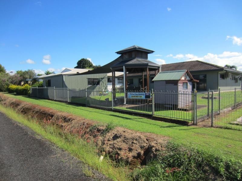 6 GRAHAM Close, Wangan QLD 4871