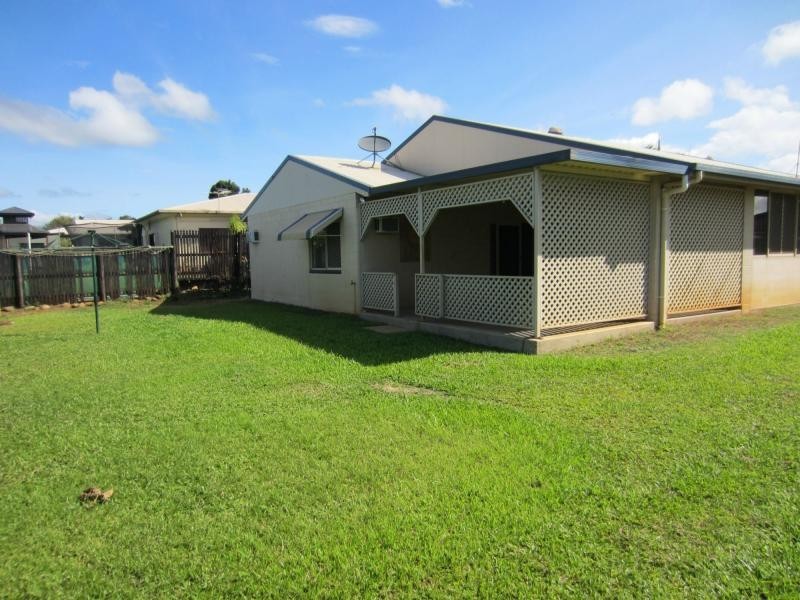 2 Graham Close, Wangan QLD 4871