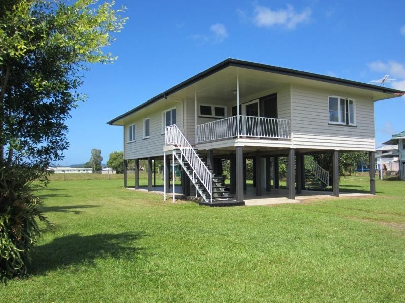 8 SUNDOWN Road, Innisfail QLD 4860