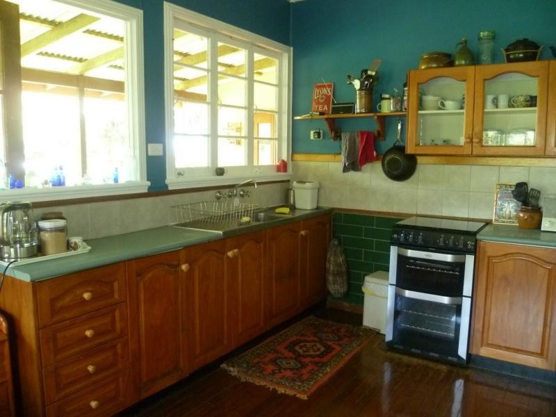 382 PALMERSTON Highway, STOTERS HILL, Stoters Hill QLD 4860