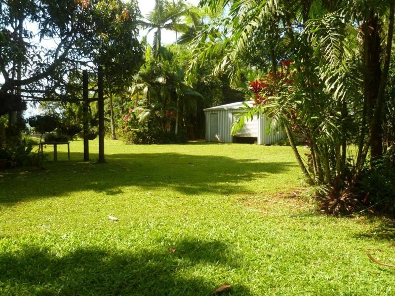 382 PALMERSTON Highway, STOTERS HILL, Stoters Hill QLD 4860