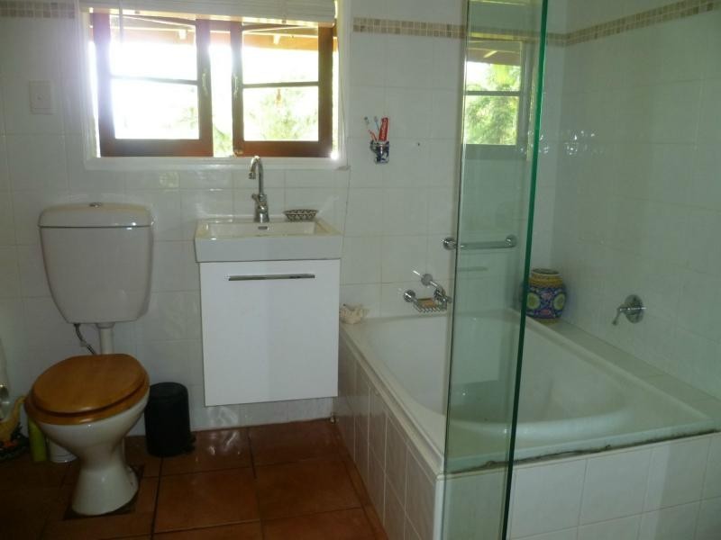 382 PALMERSTON Highway, STOTERS HILL, Stoters Hill QLD 4860