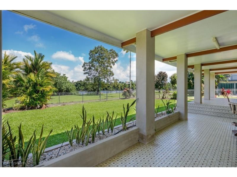 14 RIVERSIDE Crescent, Innisfail Estate QLD 4860