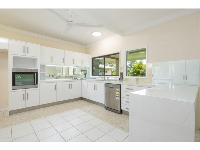 14 RIVERSIDE Crescent, Innisfail Estate QLD 4860