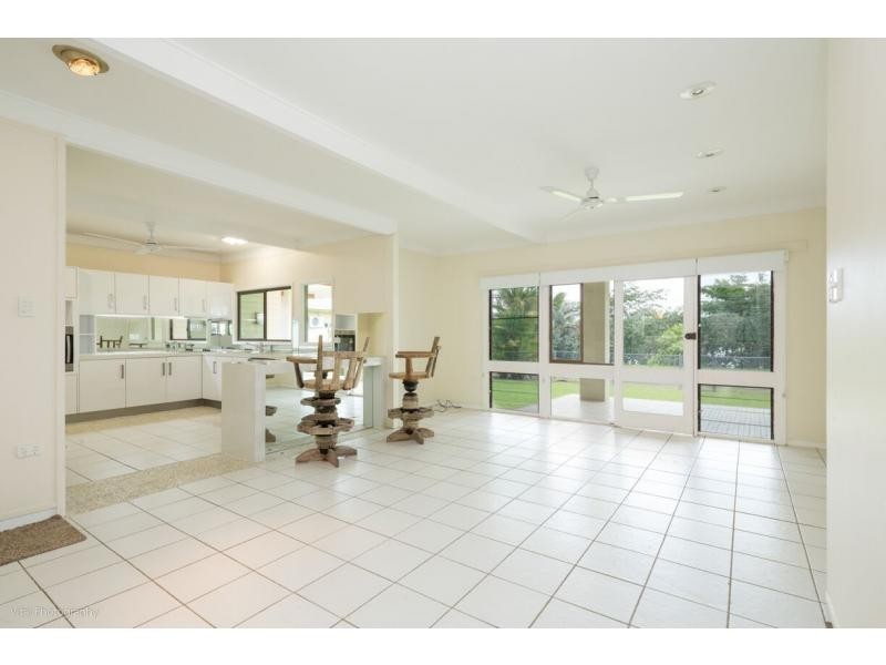 14 RIVERSIDE Crescent, Innisfail Estate QLD 4860