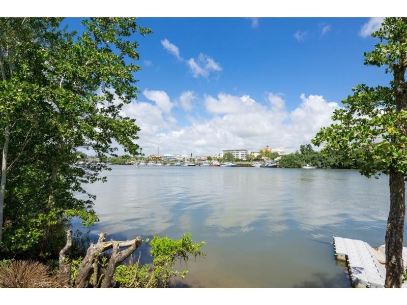 14 RIVERSIDE Crescent, Innisfail Estate QLD 4860