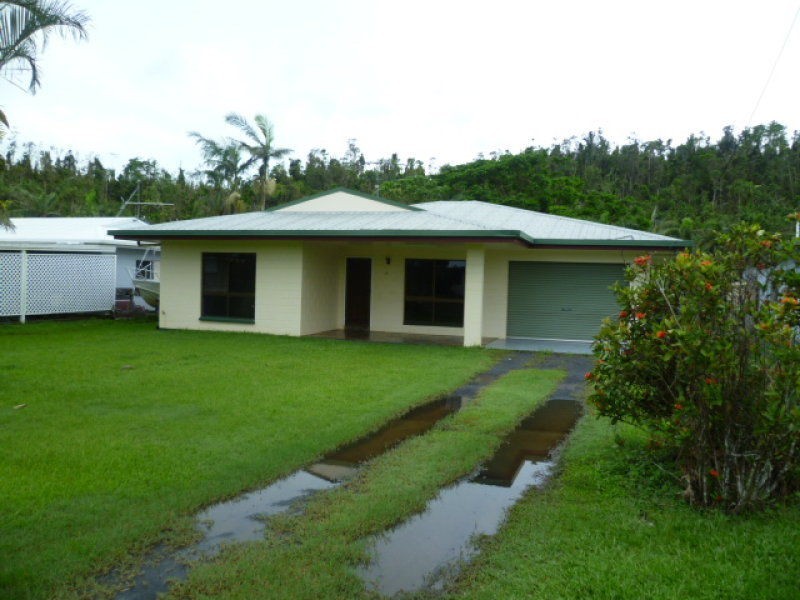 25 Maud Street, Flying Fish Point QLD 4860