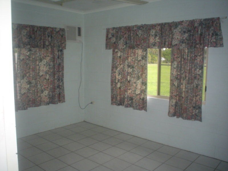 A/32 Bay Road, Coconuts QLD 4860