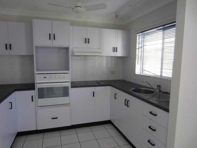 Unit 3/32 Esplanade, Coconuts QLD 4860