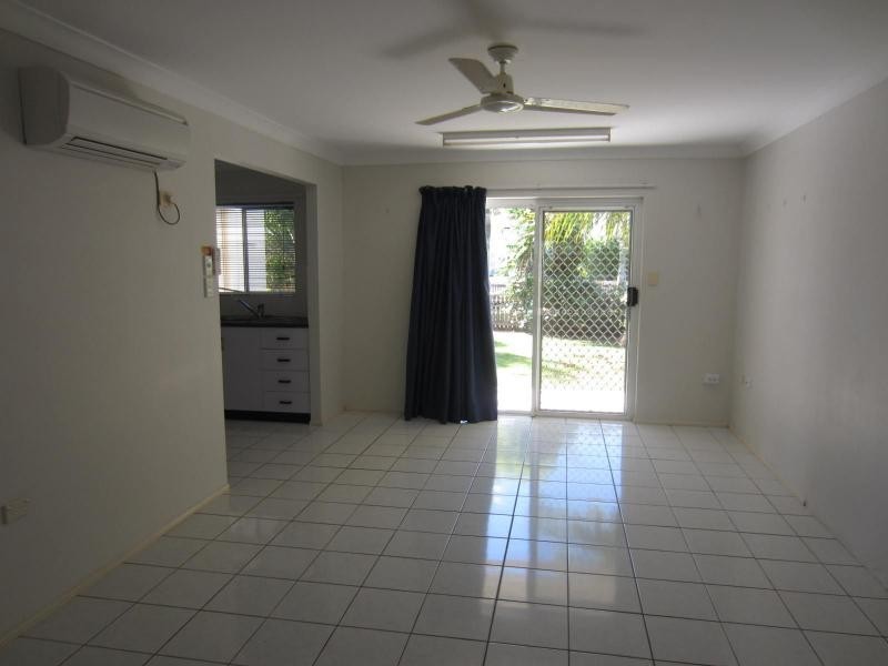 Unit 3/32 Esplanade, Coconuts QLD 4860