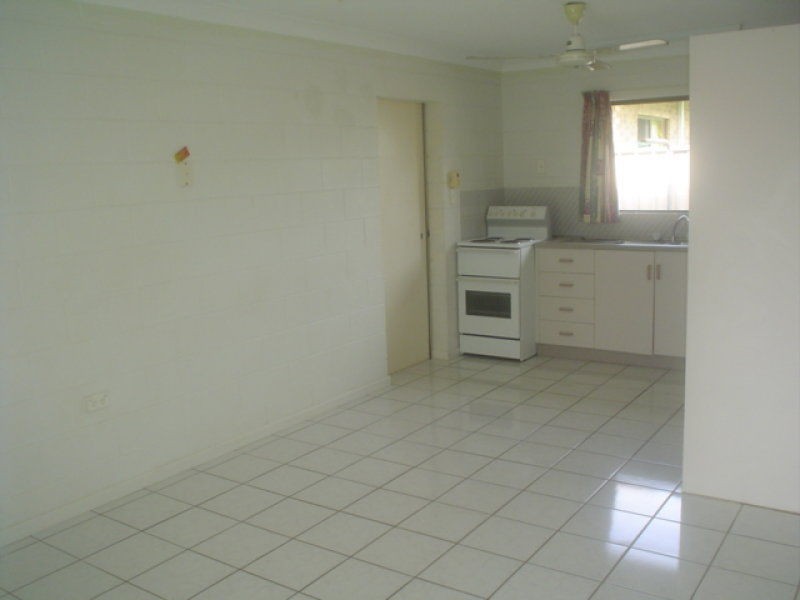 Unit 3/83 Dalrymple Esplanade, Innisfail QLD 4860