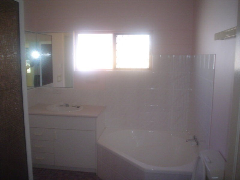 29 Maud Street, Flying Fish Point QLD 4860