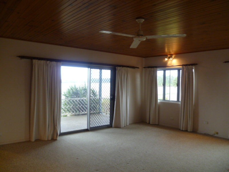 56 Esplanade, Innisfail QLD 4860