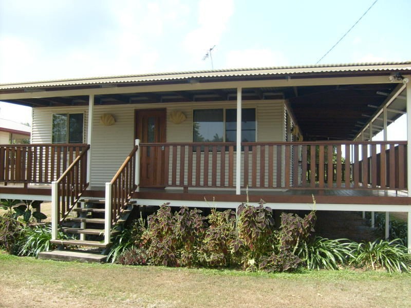 6 Sydney Smith Street, Kurrimine Beach QLD 4871