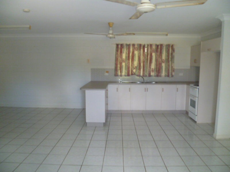 Unit 1/L83 Dalrymple Esplanade, Innisfail QLD 4860