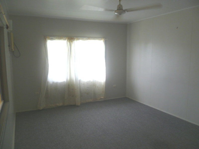 Unit 2/30 Bergin Road, Innisfail QLD 4860