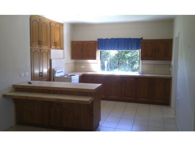 370 McCutcheon Road, Silkwood QLD 4856