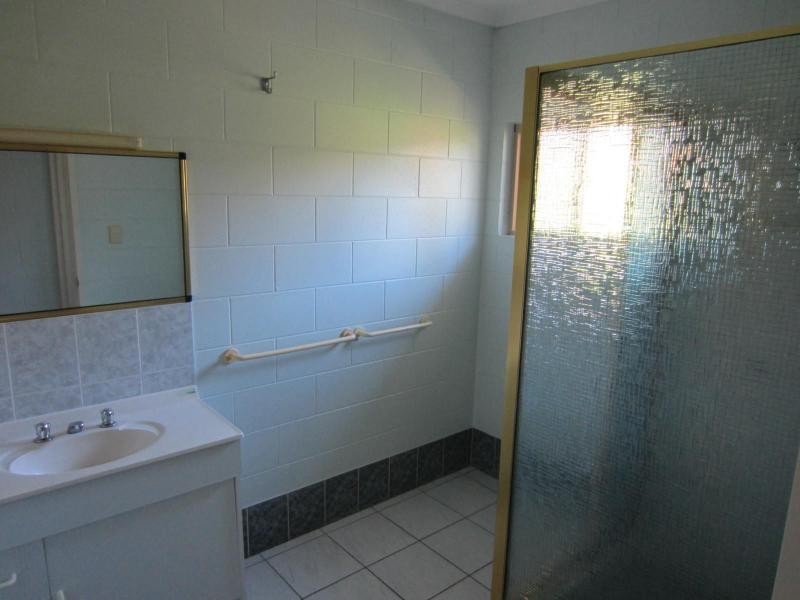 32B Bay Road, Flying Fish Point, Flying Fish Point QLD 4860