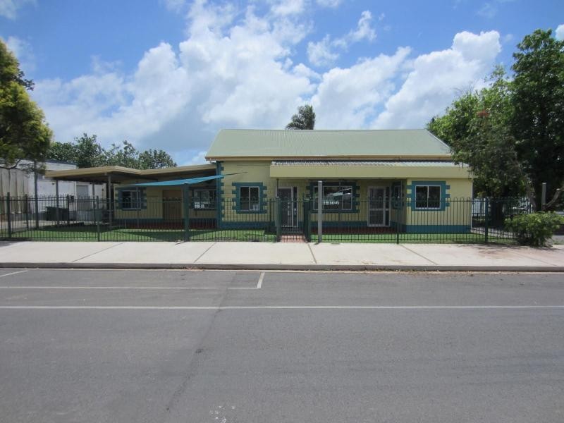 49 Fitzgerald Esplanade, Innisfail, Innisfail QLD 4860