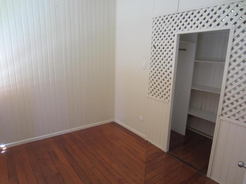 13 MIDDLE Avenue, South Johnstone QLD 4859