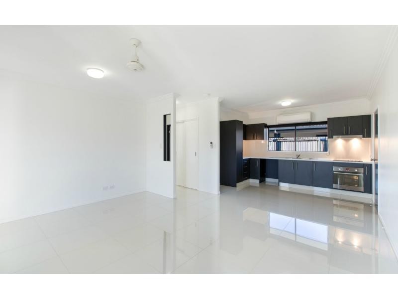 Unit 2/62 BELLA VISTA Avenue, Belvedere QLD 4860