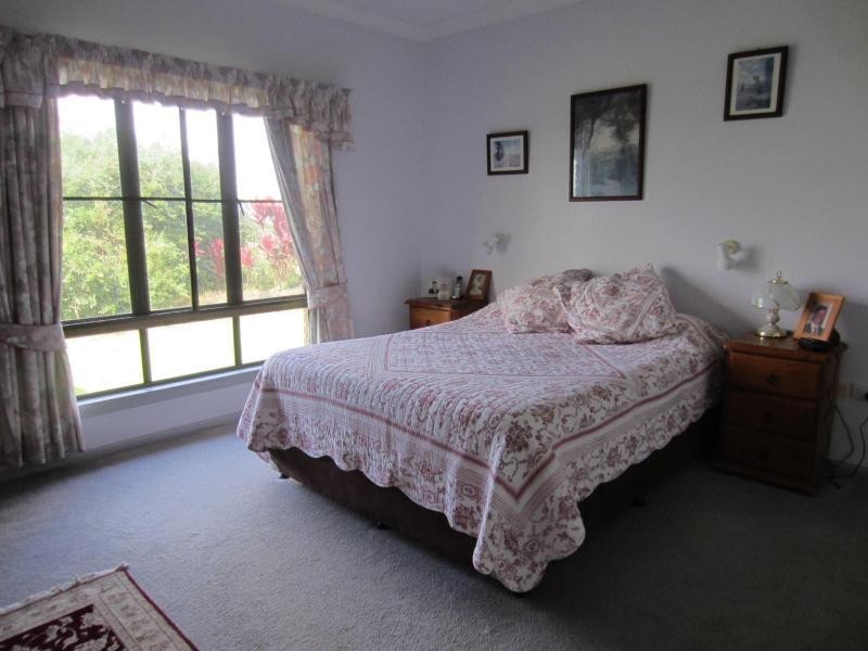 Pin Gin Hill QLD 4860