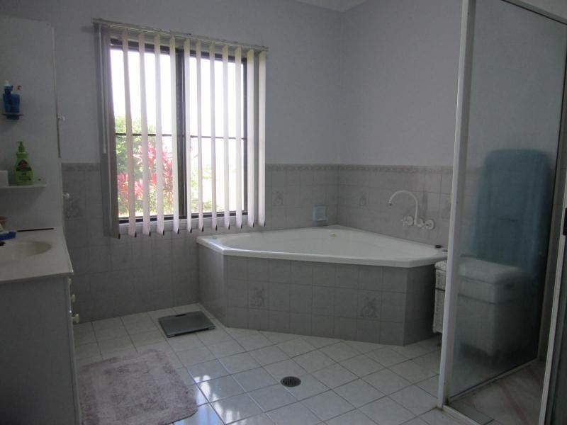 Pin Gin Hill QLD 4860