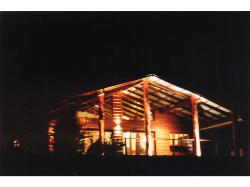 3 FELDT Street, FLYING FISH POINT, Flying Fish Point QLD 4860