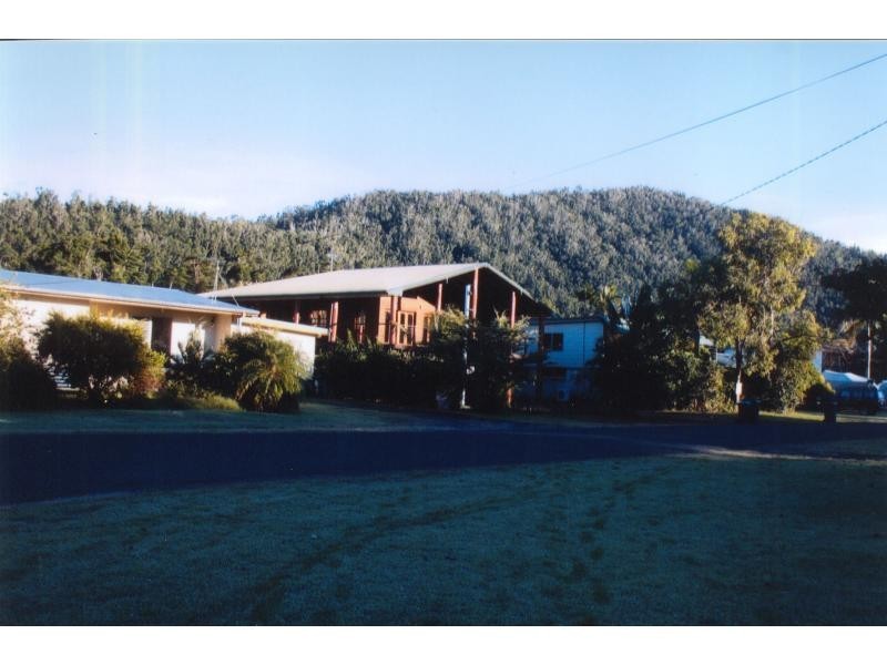 3 FELDT Street, FLYING FISH POINT, Flying Fish Point QLD 4860