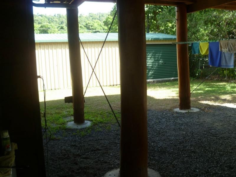 3 FELDT Street, FLYING FISH POINT, Flying Fish Point QLD 4860