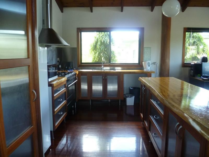 3 FELDT Street, FLYING FISH POINT, Flying Fish Point QLD 4860