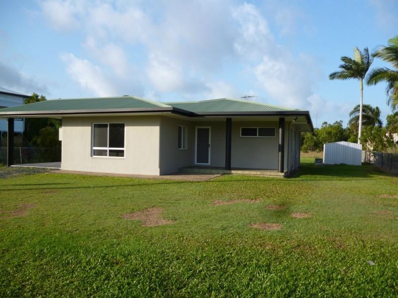 Kurrimine Beach QLD 4871