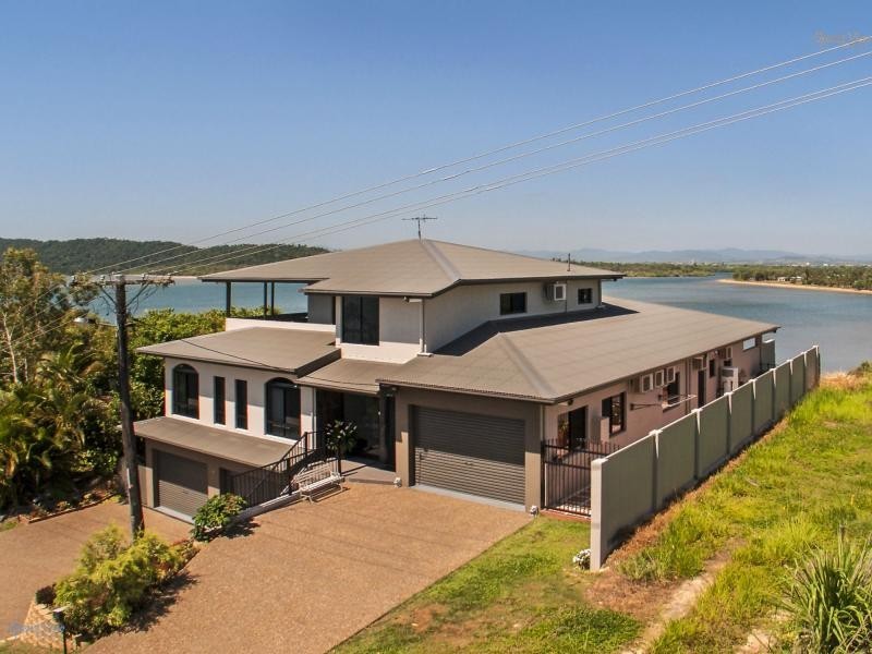 11 MARIA Street, Flying Fish Point, Innisfail QLD 4860