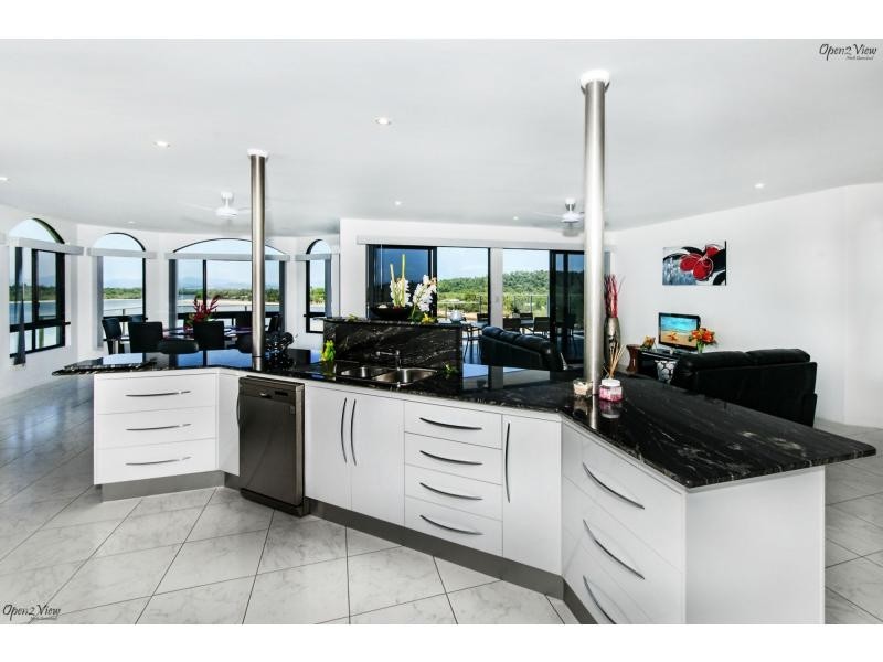 11 MARIA Street, Flying Fish Point, Innisfail QLD 4860