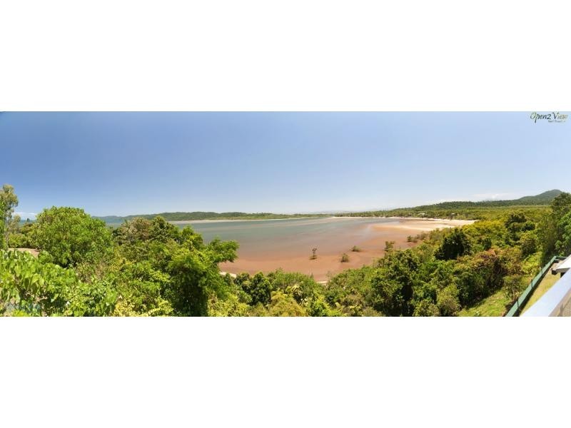 11 MARIA Street, Flying Fish Point, Innisfail QLD 4860