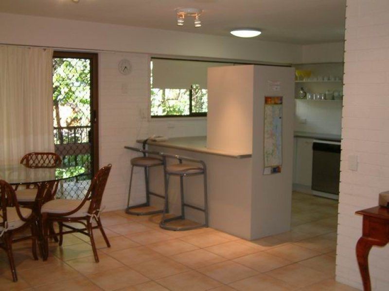 Unit 2/4-6 Noosa Drive, Noosa Heads QLD 4567