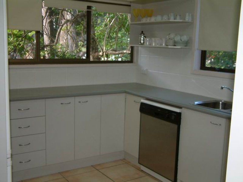 Unit 2/4-6 Noosa Drive, Noosa Heads QLD 4567