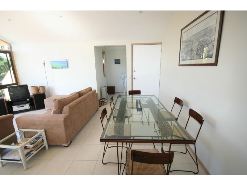 8/4 Noosa Drive, Noosa Heads QLD 4567