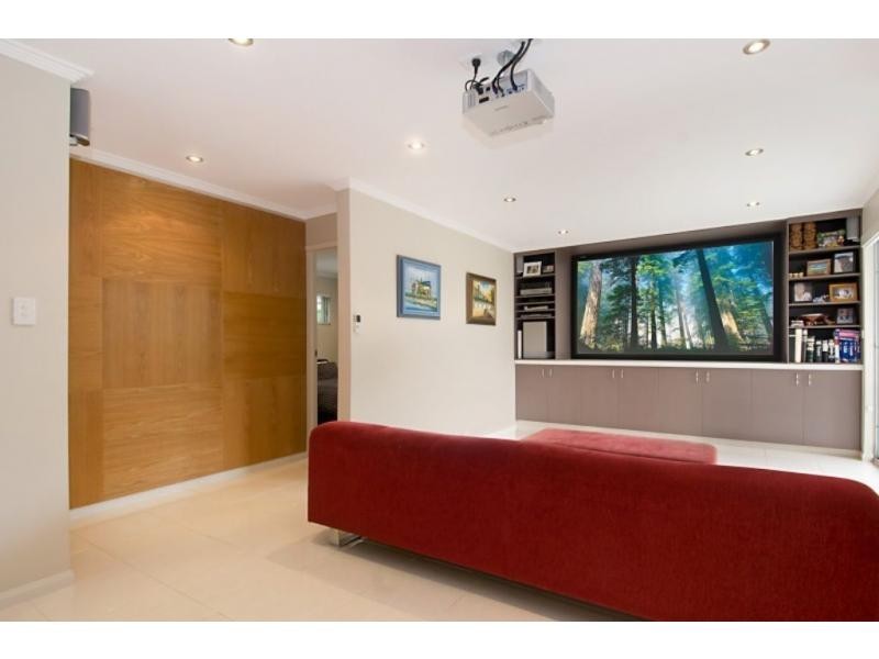 2/4 Attunga Heights, Noosa Heads QLD 4567