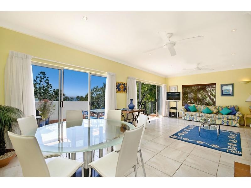 1/15 Little Cove Road, Little Cove QLD 4567