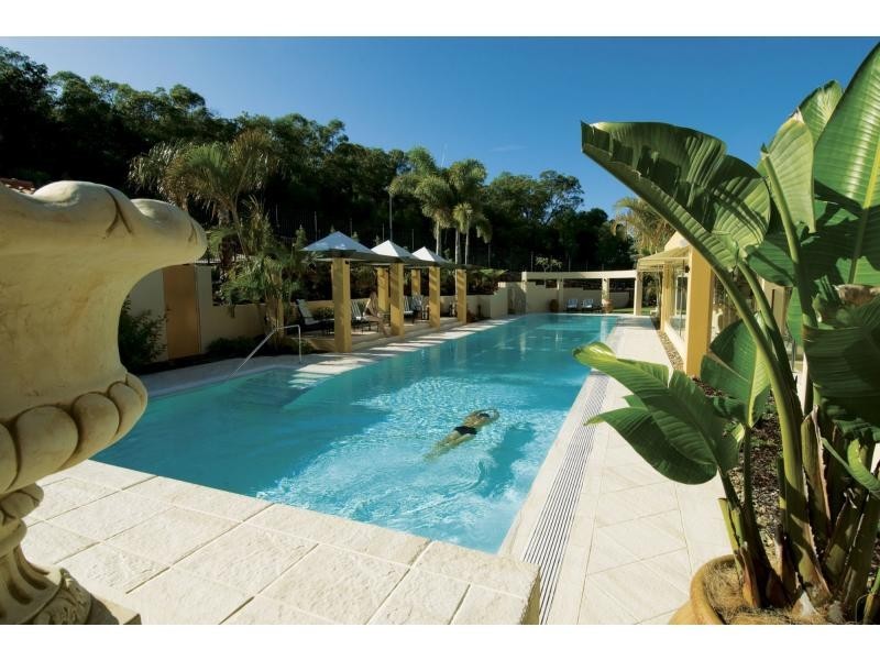 8 Springs Crescent, Noosa Springs, Noosa Heads QLD 4567
