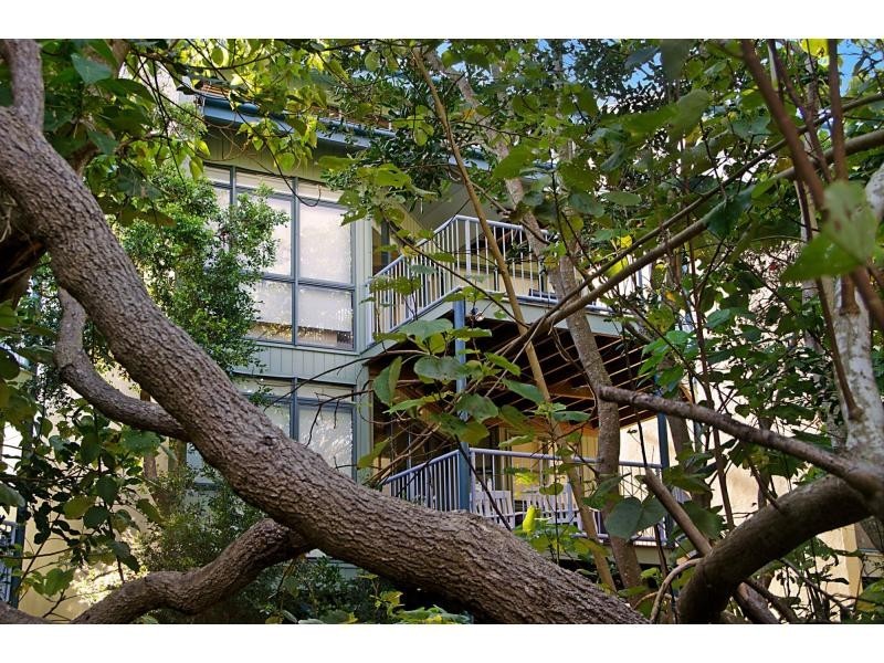 Castaways Beach QLD 4567