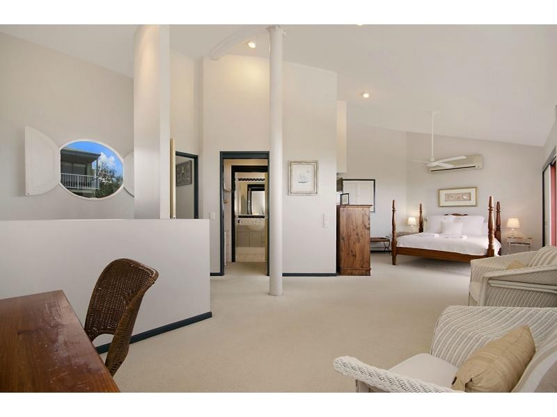 Castaways Beach QLD 4567