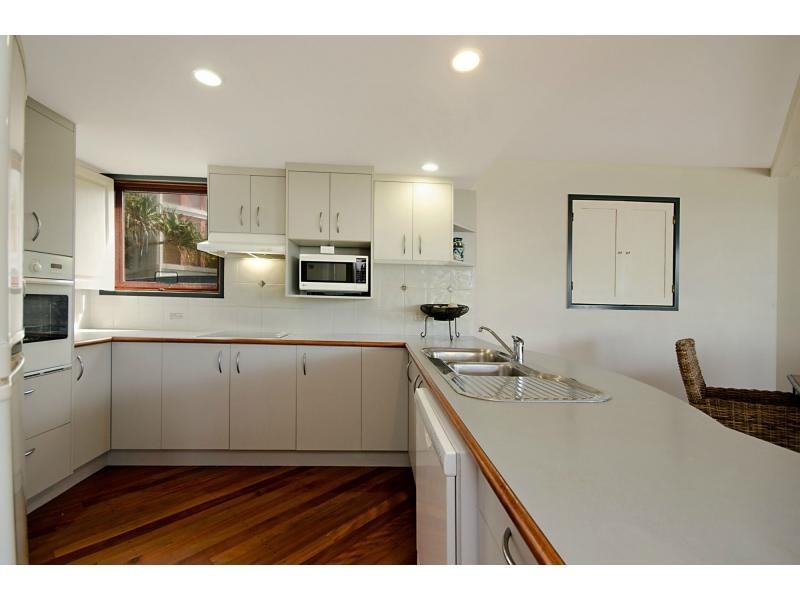 Castaways Beach QLD 4567