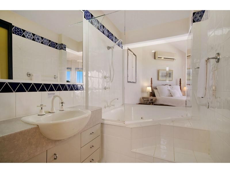 Castaways Beach QLD 4567