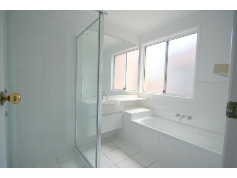 3 Sleepy Hollow Drive, Noosa Heads QLD 4567