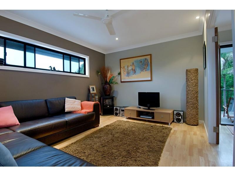11 Wollomia Way, Sunrise Beach QLD 4567
