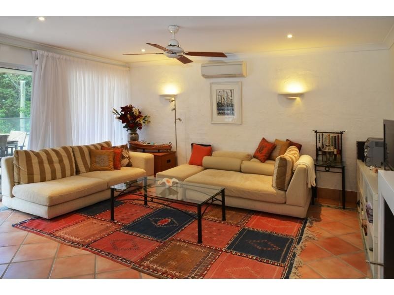 L2/18 Allambi Rise, Little Cove QLD 4567