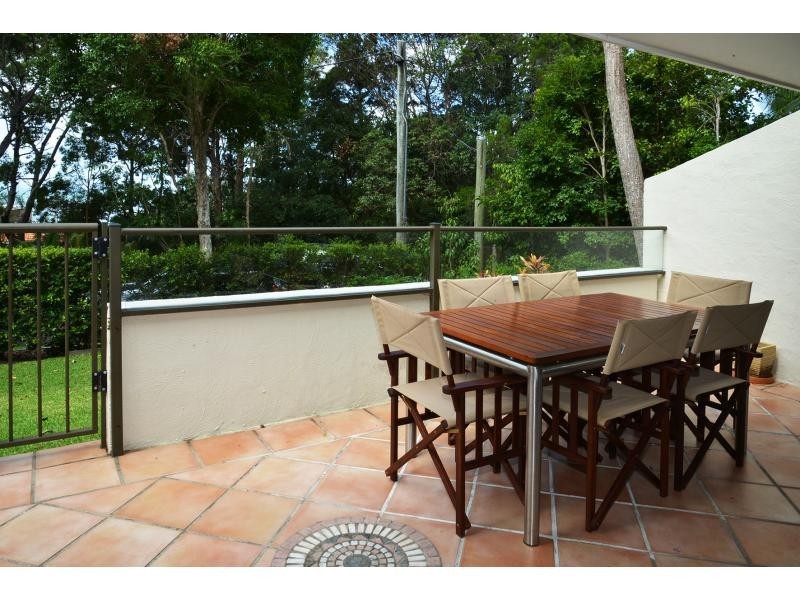 L2/18 Allambi Rise, Little Cove QLD 4567